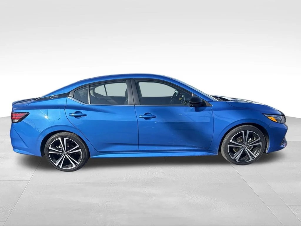 Used 2021 Blue Nissan SR image 2