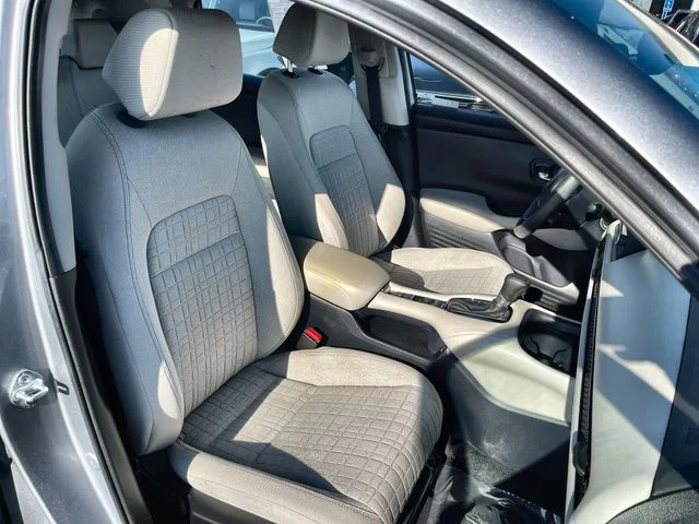 Used 2024 Silver Honda LX image 21