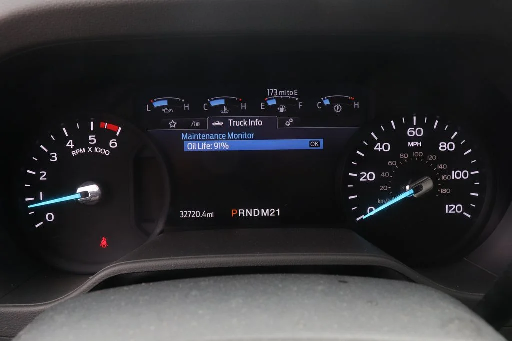 Used 2025 Oxford White Ford Base image 24