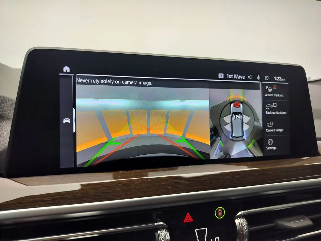 Used 2024 Skyscraper Grey Metallic BMW sDrive30i image 18