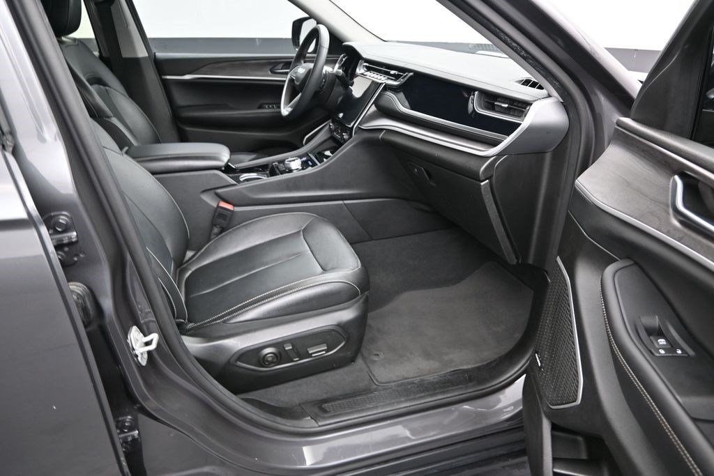 Used 2022 Baltic Gray Metallic Clearcoat Jeep 4xe image 22