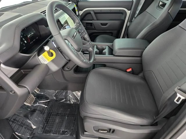 New 2026 Borasco Grey Land Rover OCTA image 10