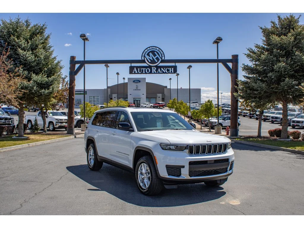 2026 Jeep Grand Cherokee L Laredo X 4x4's photo