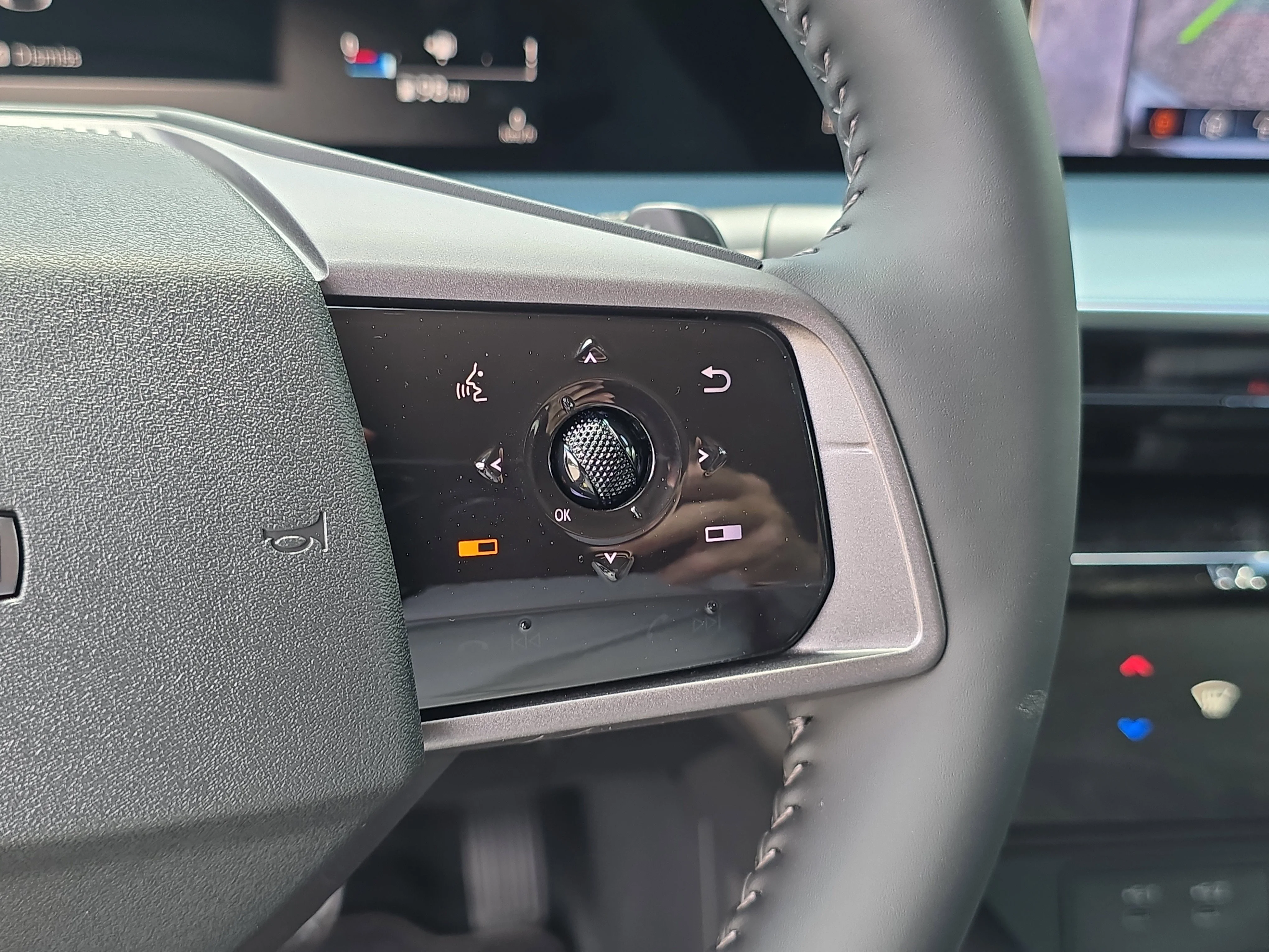 New 2026 Everest White Pearl TriCoat / Super Black Two-tone Nissan Platinum image 32