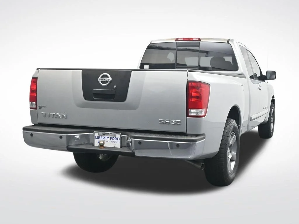 Used 2005 Silver Nissan SE image 6