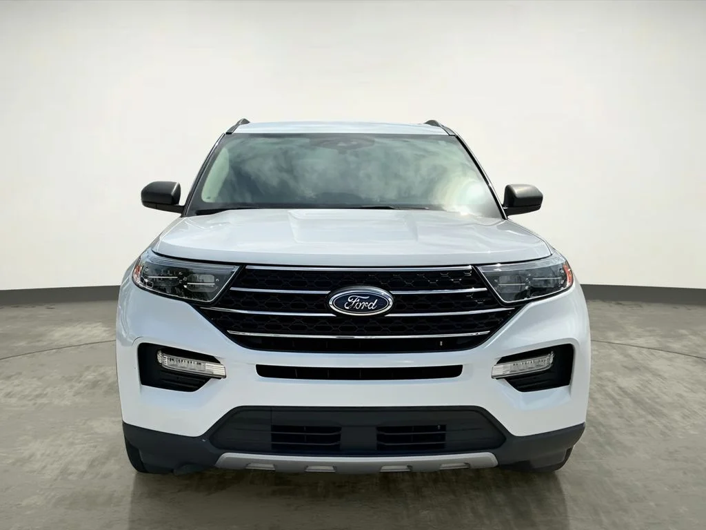 Used 2023 White Ford XLT image 12
