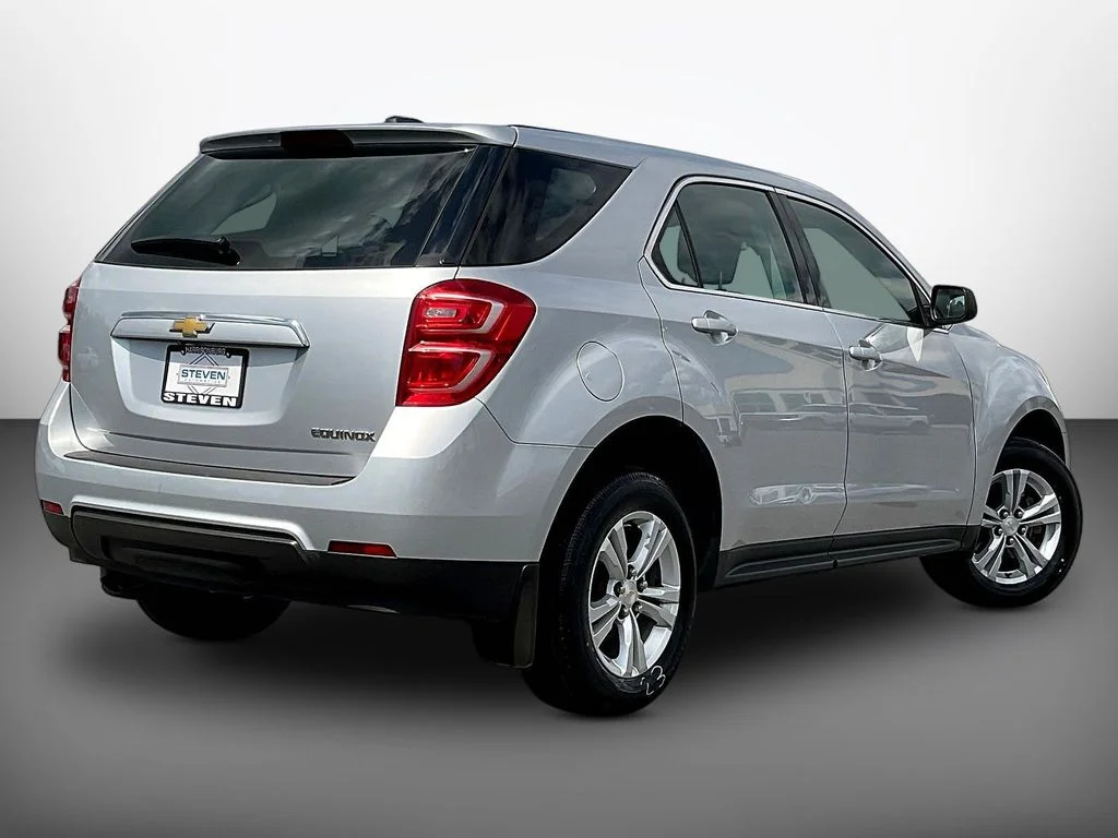 Used 2016 Silver Ice Metallic Chevrolet LS image 6