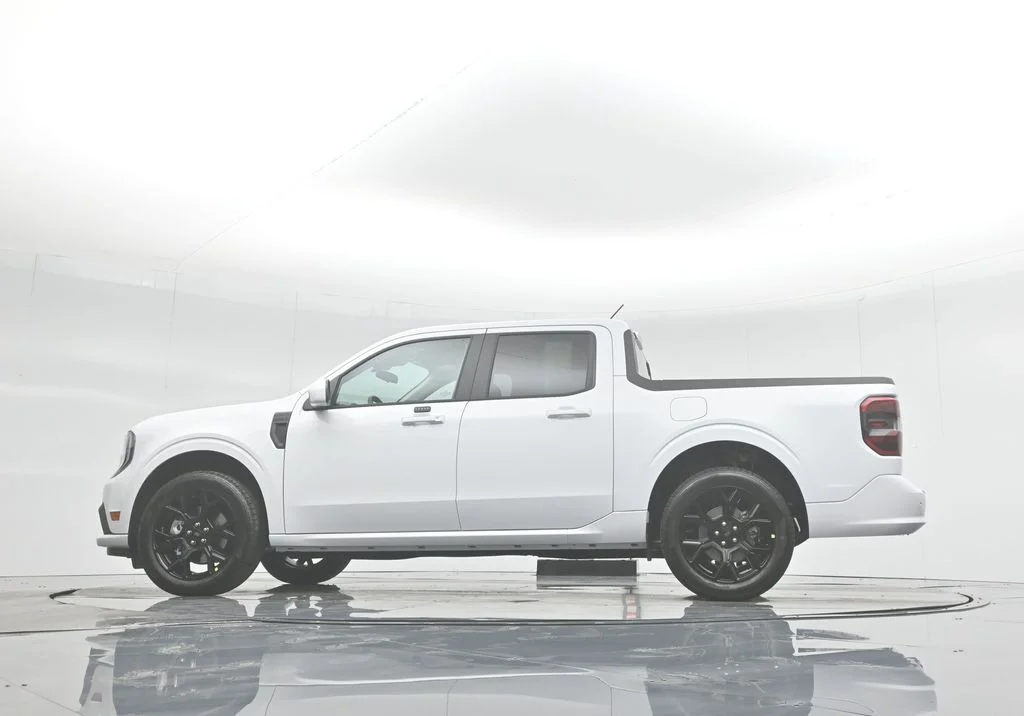 New 2025 White Ford Lobo Standard image 36