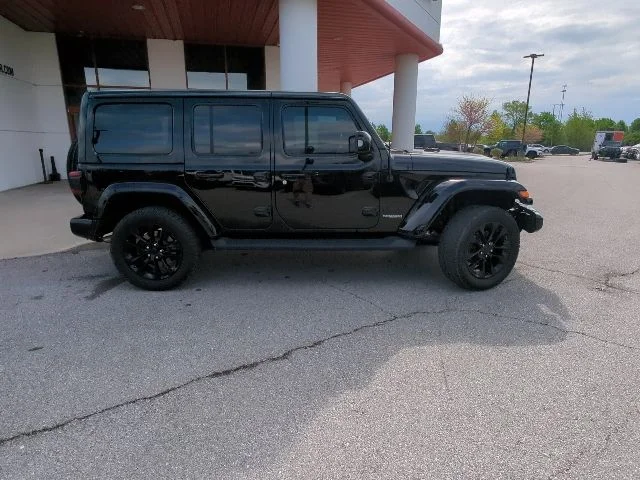 Used 2022 Black Jeep Unlimited Sahara High Altitude image 31