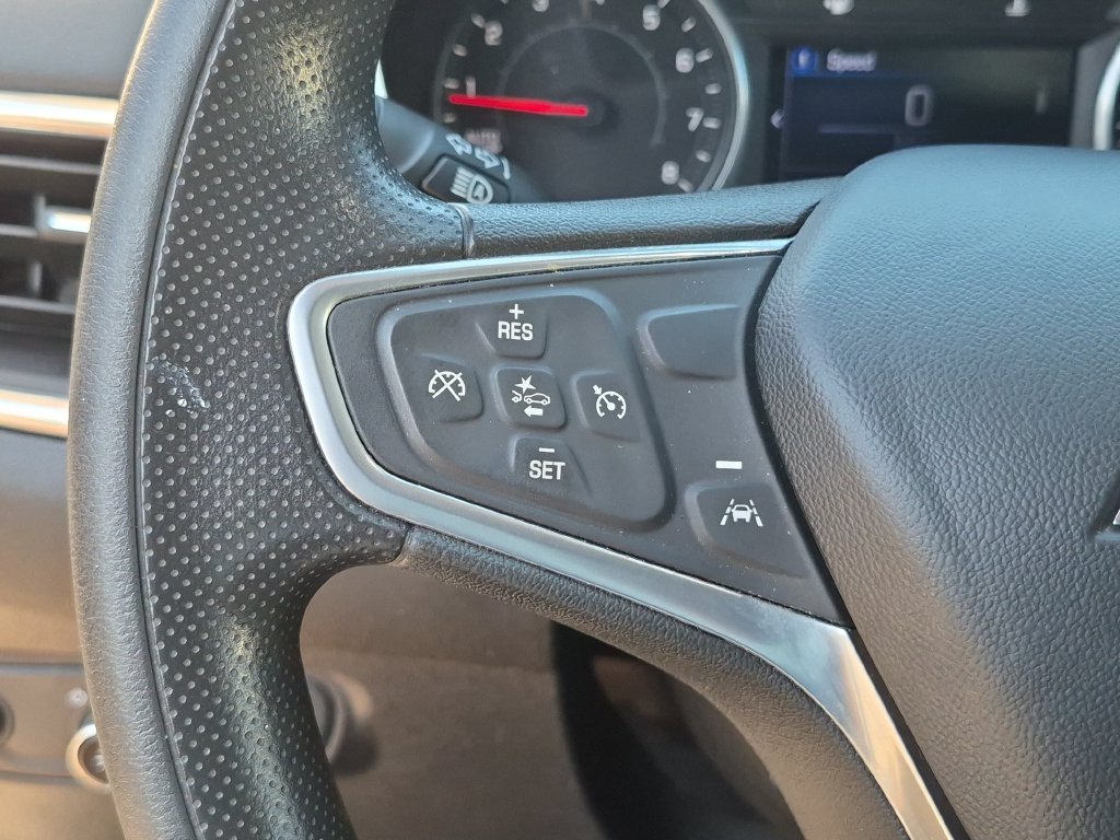 Used 2022 Silver Chevrolet LT image 16