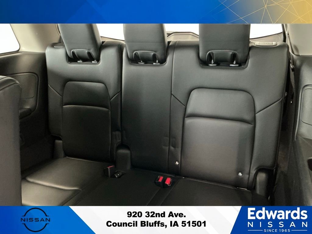 Used 2025 Gray Nissan SL image 13
