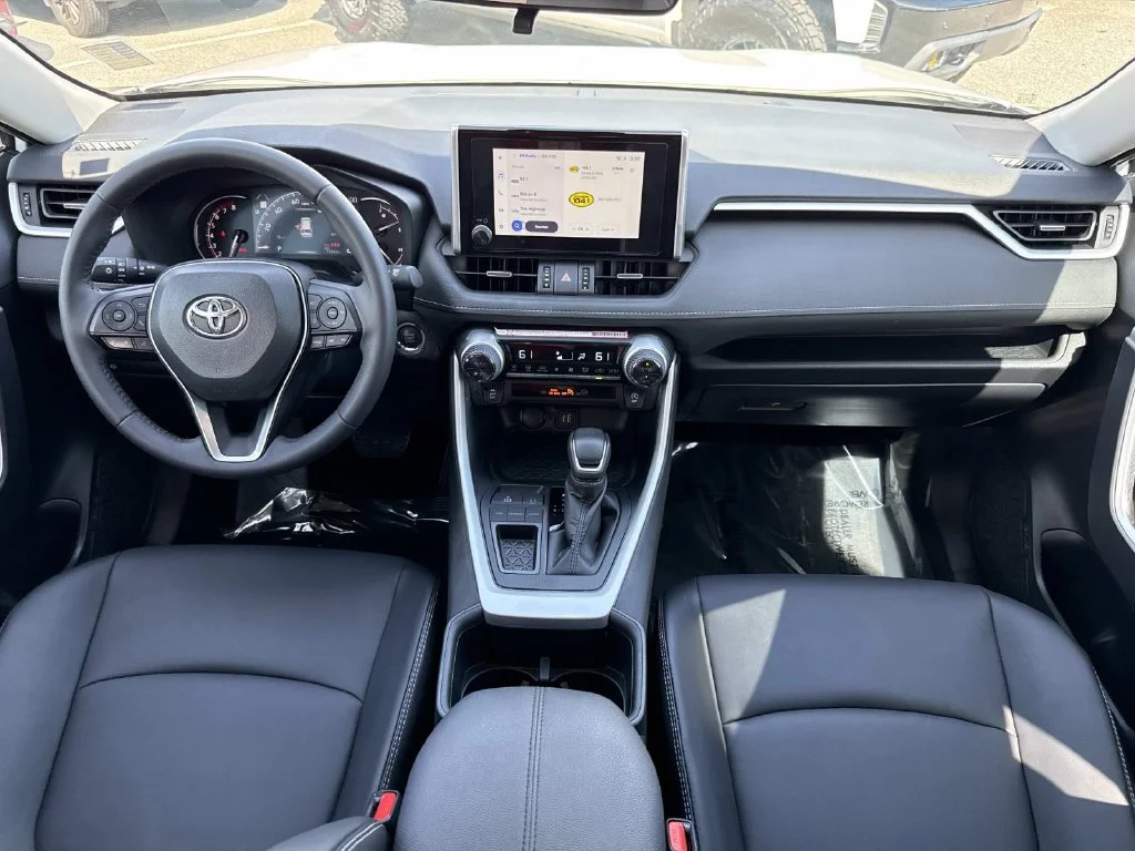 Used 2025 Beige Toyota XLE Premium image 18