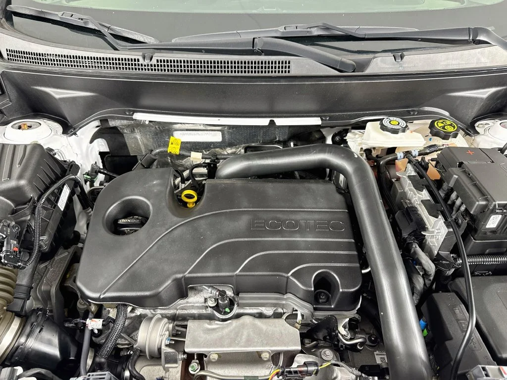 Used 2024 White Chevrolet LT image 38