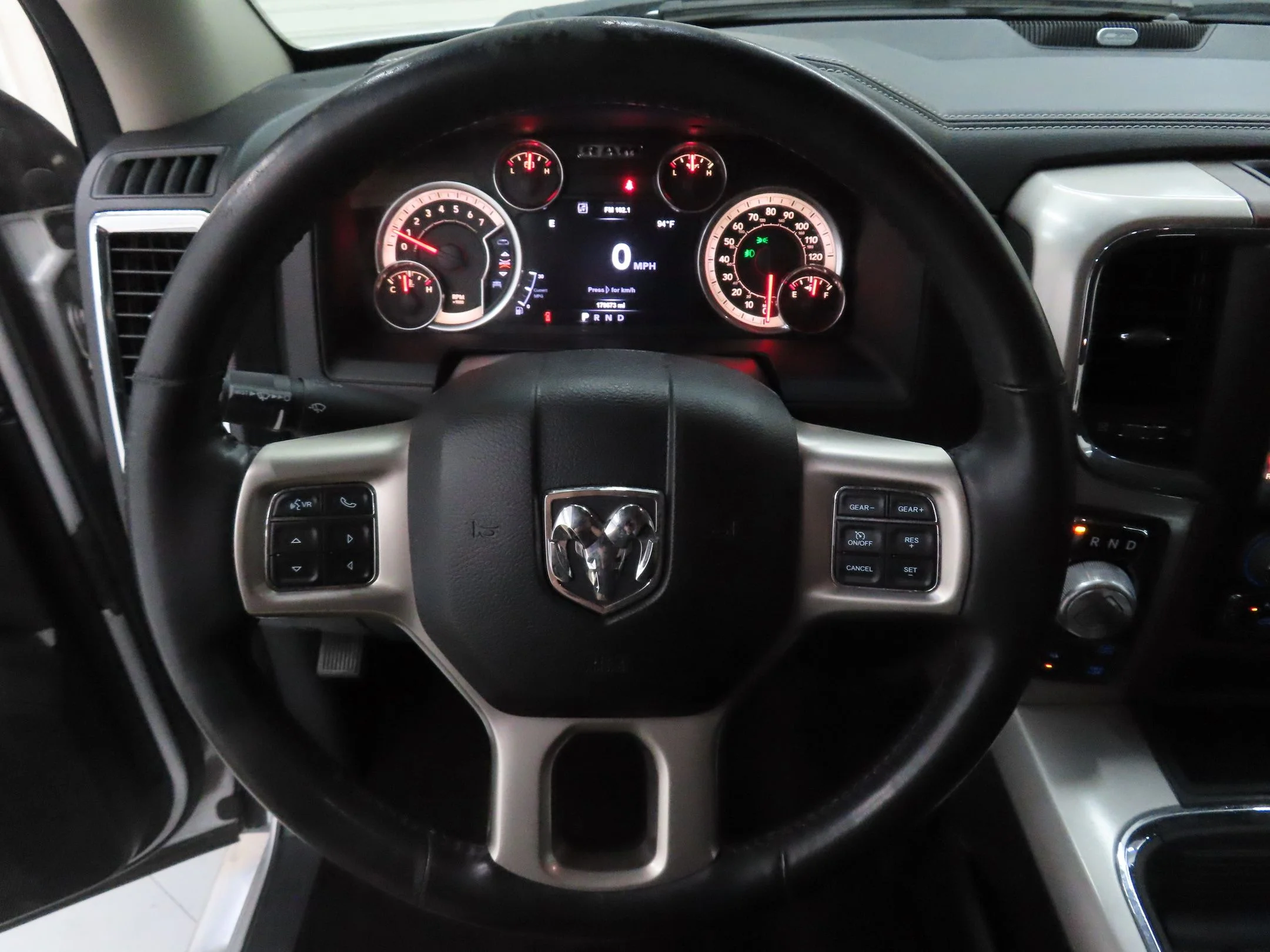 Used 2017 Silver Ram Laramie image 15