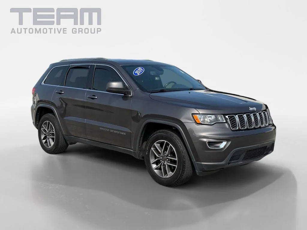 Used 2019 Gray Jeep Laredo E image 1