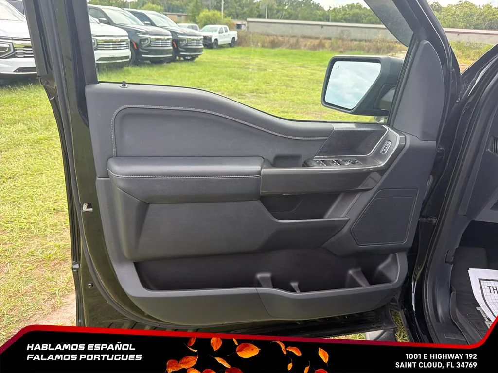 Used 2023 Black Ford XLT image 12