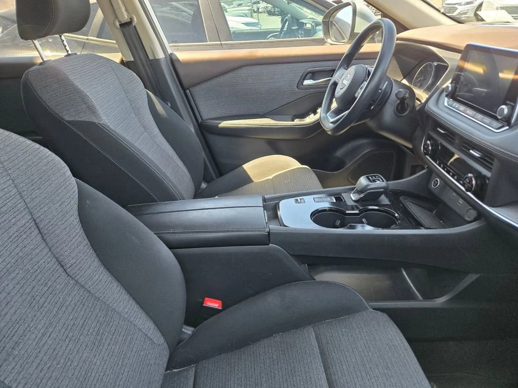 Used 2023 Brilliant Silver Nissan SV image 3