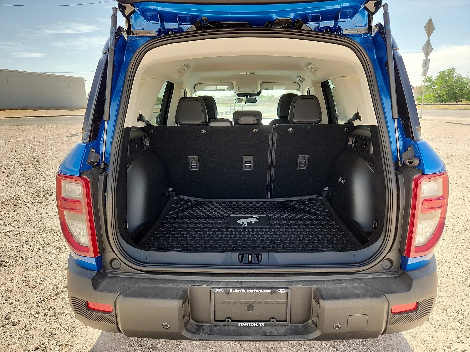 New 2026 Velocity Blue Metallic Ford Big Bend® image 12