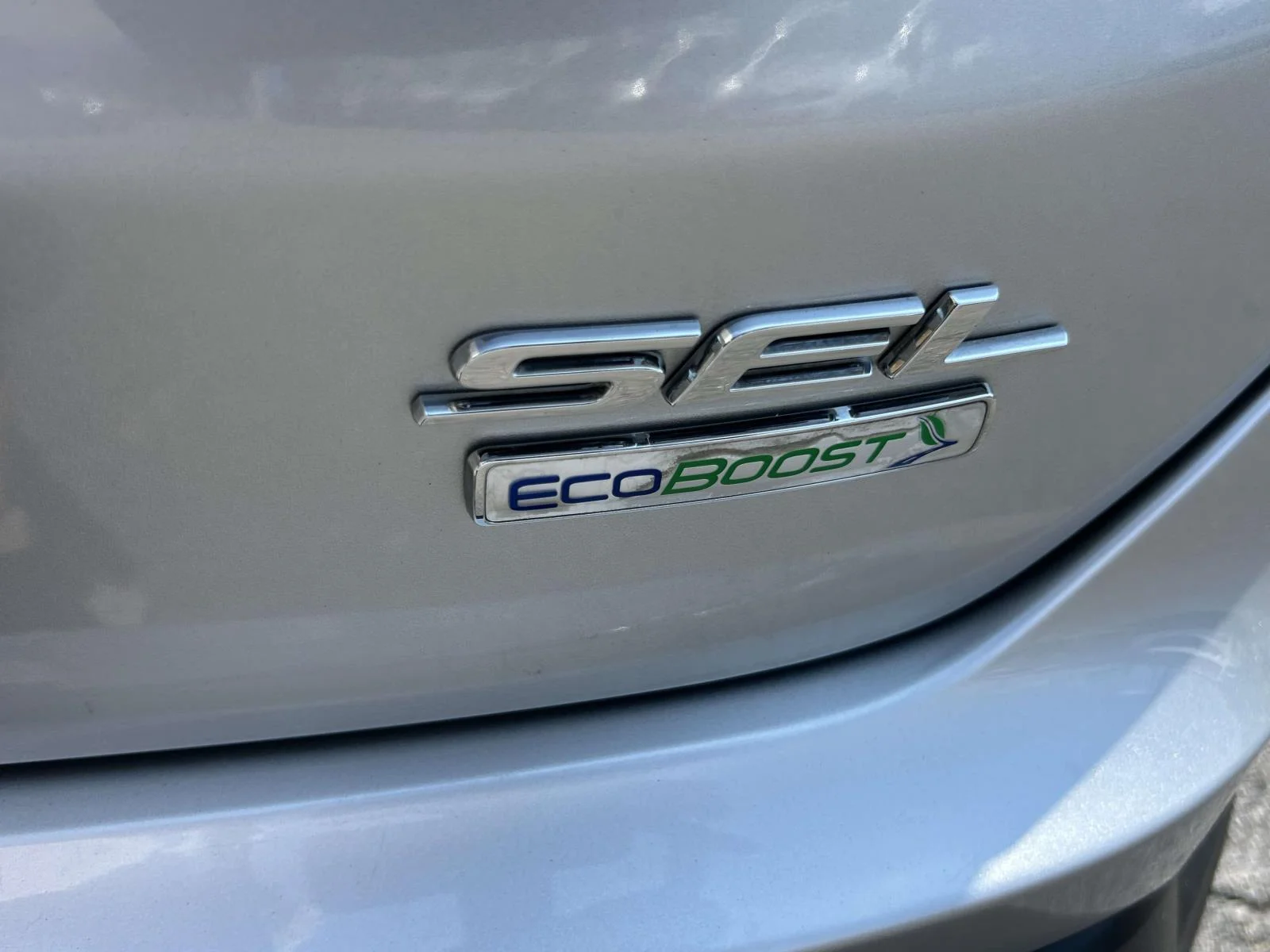 Used 2019 Silver Ford SEL FWD image 6