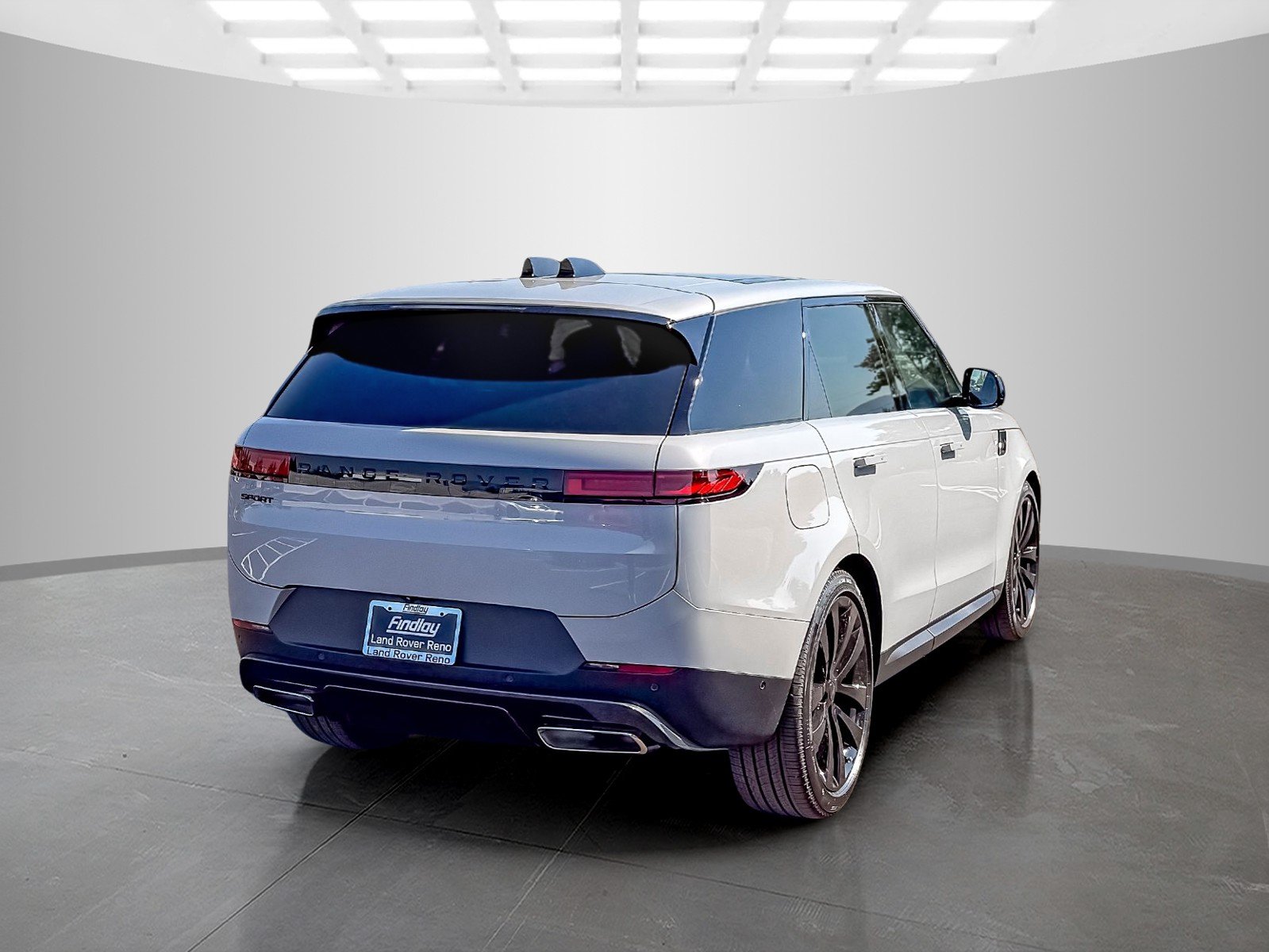 New 2026 Borasco Grey Land Rover SE image 5