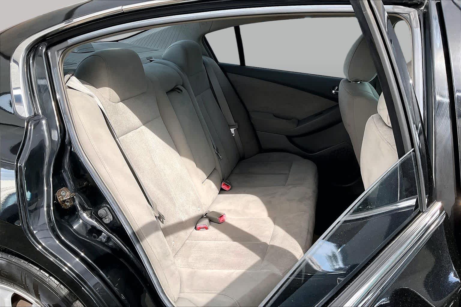 Used 2010 Super Black Nissan 2.5 S image 19