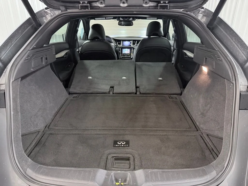 Used 2023 Gray INFINITI LUXE image 30
