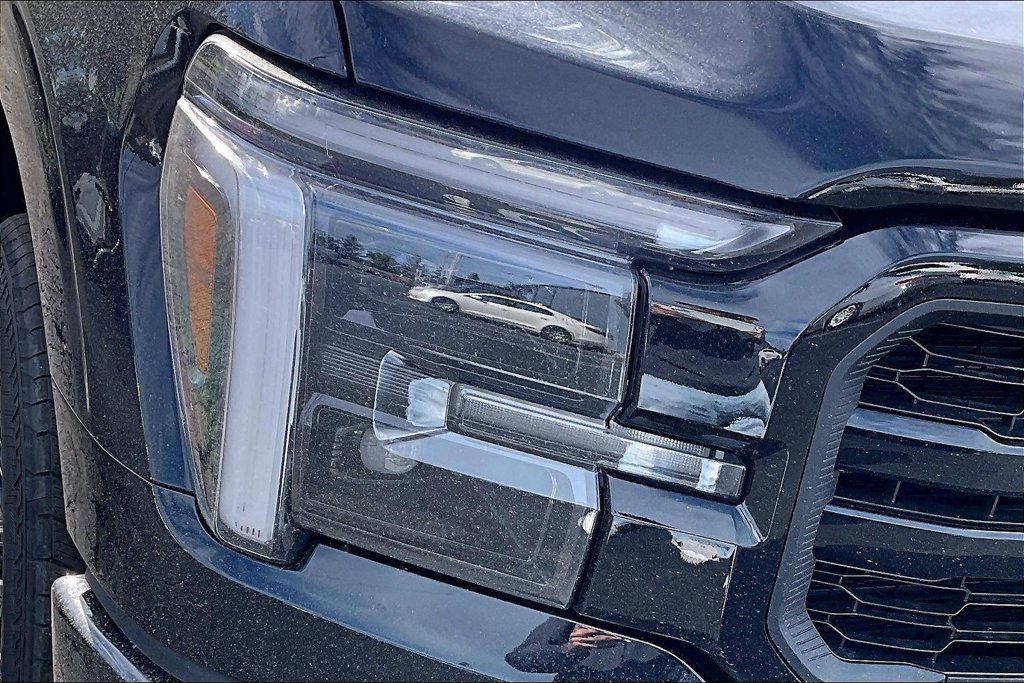 New 2026 Agate Black Metallic Ford Lariat® image 32