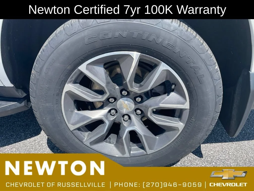 Used 2023 Summit White Chevrolet LT image 21