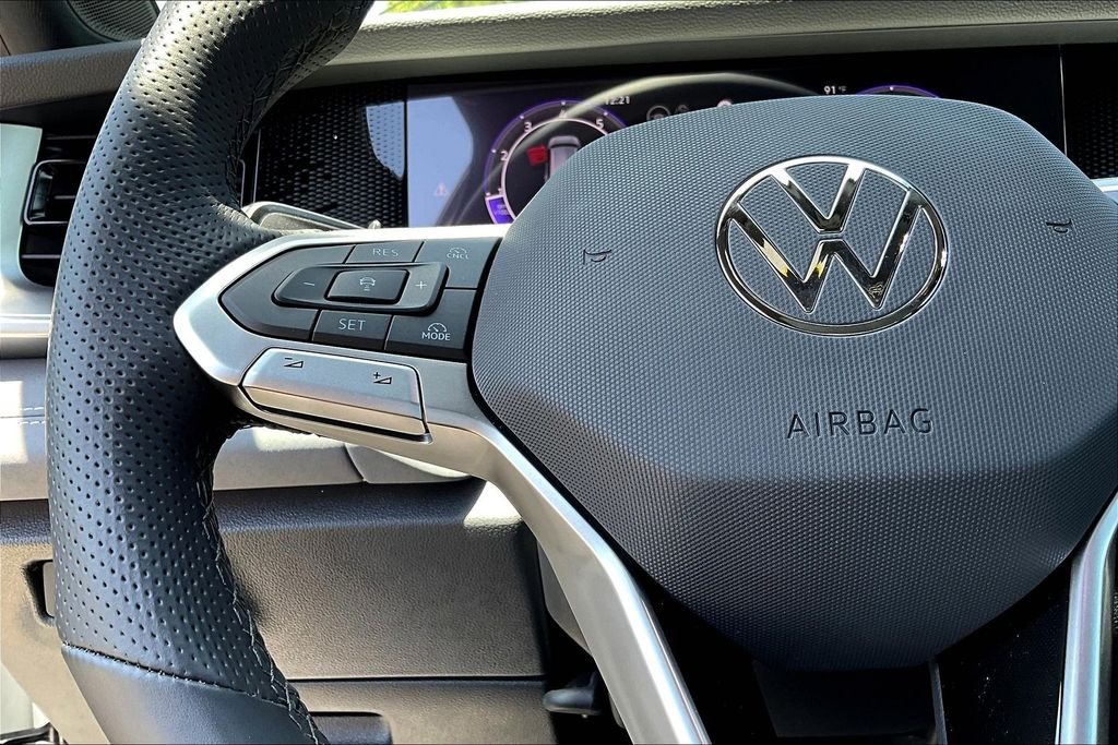 2026 Volkswagen Tiguan SE R-LINE BLACK - Photo 9