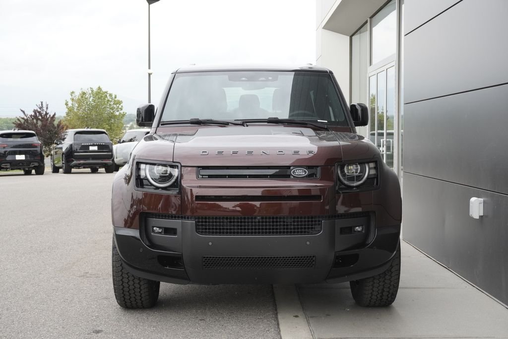 New 2026 Sedona Red Land Rover X-Dynamic SE image 5