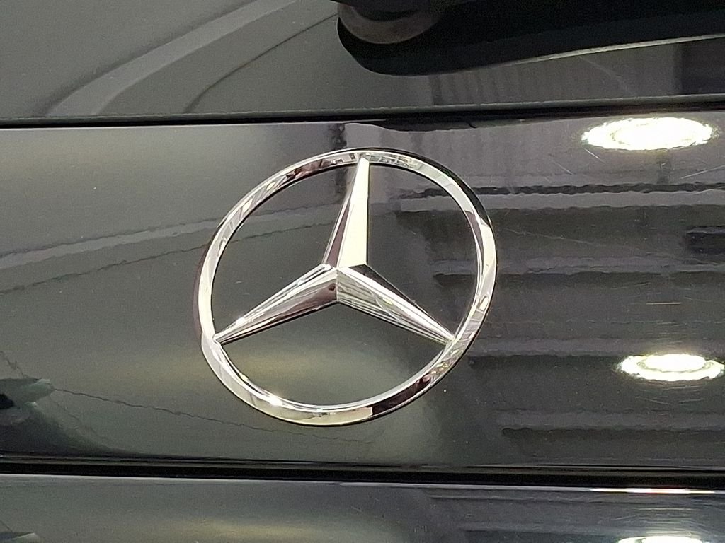 Certified Used 2026 Black Mercedes-Benz GLC 300 image 33