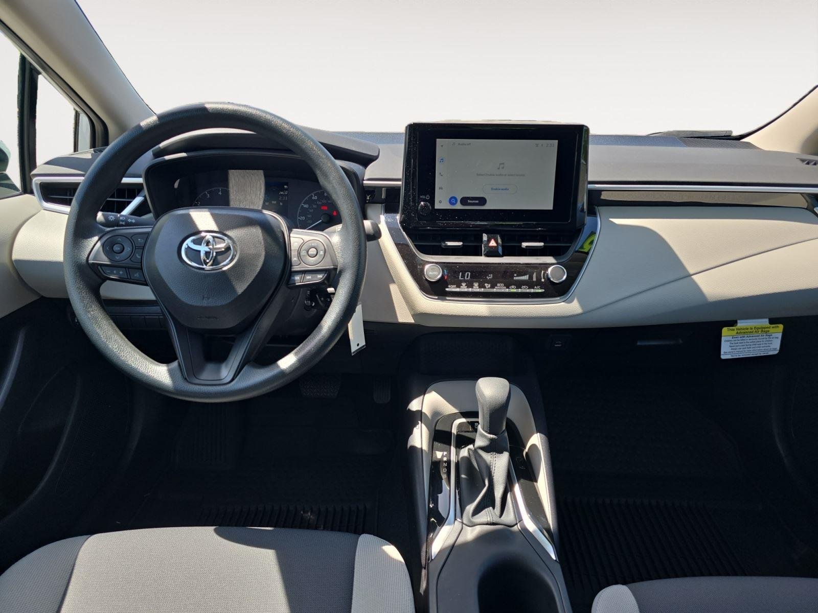 Used 2025 Ice Cap Toyota LE image 9