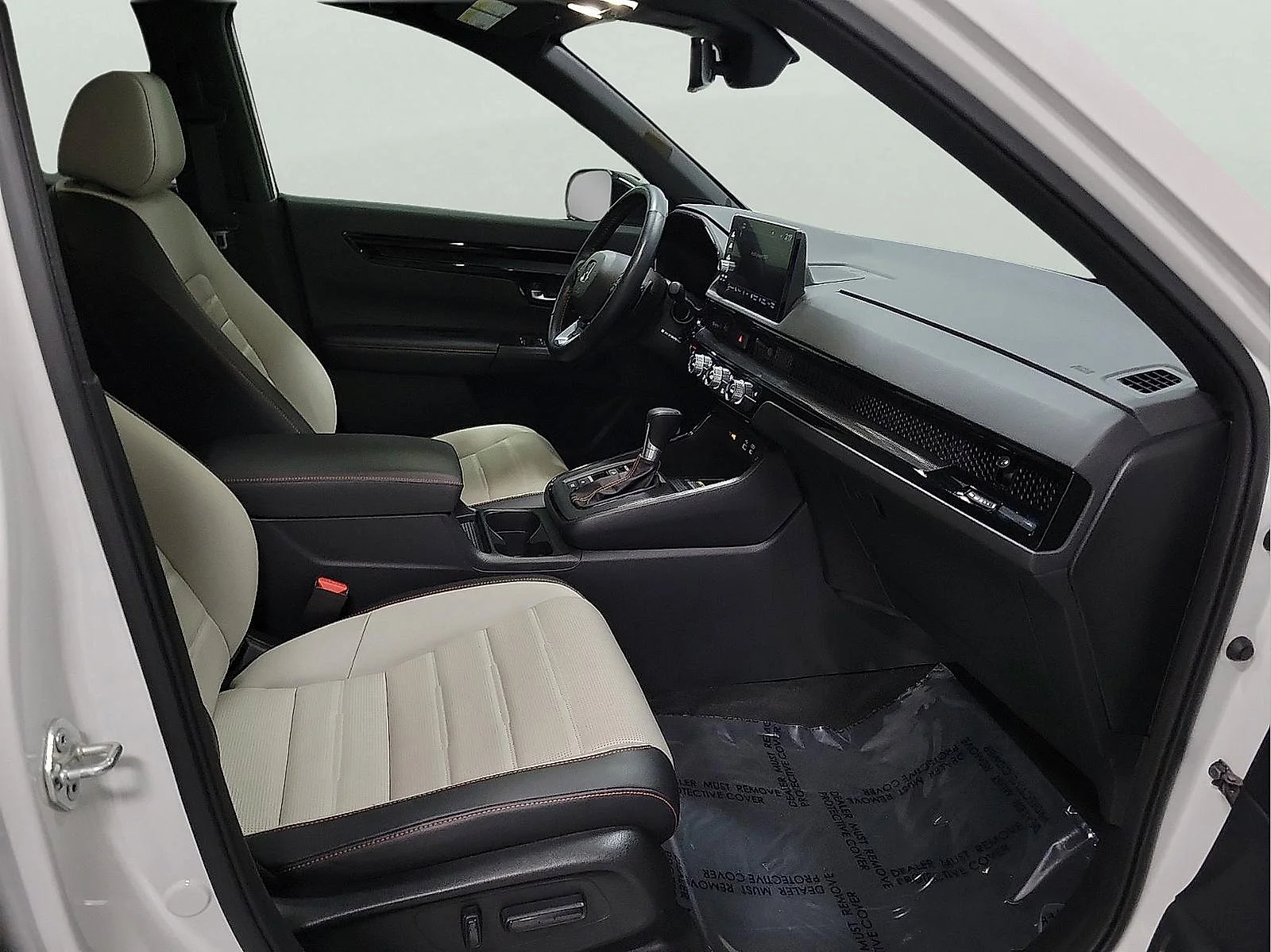 Used 2025 White Honda Sport Touring image 15