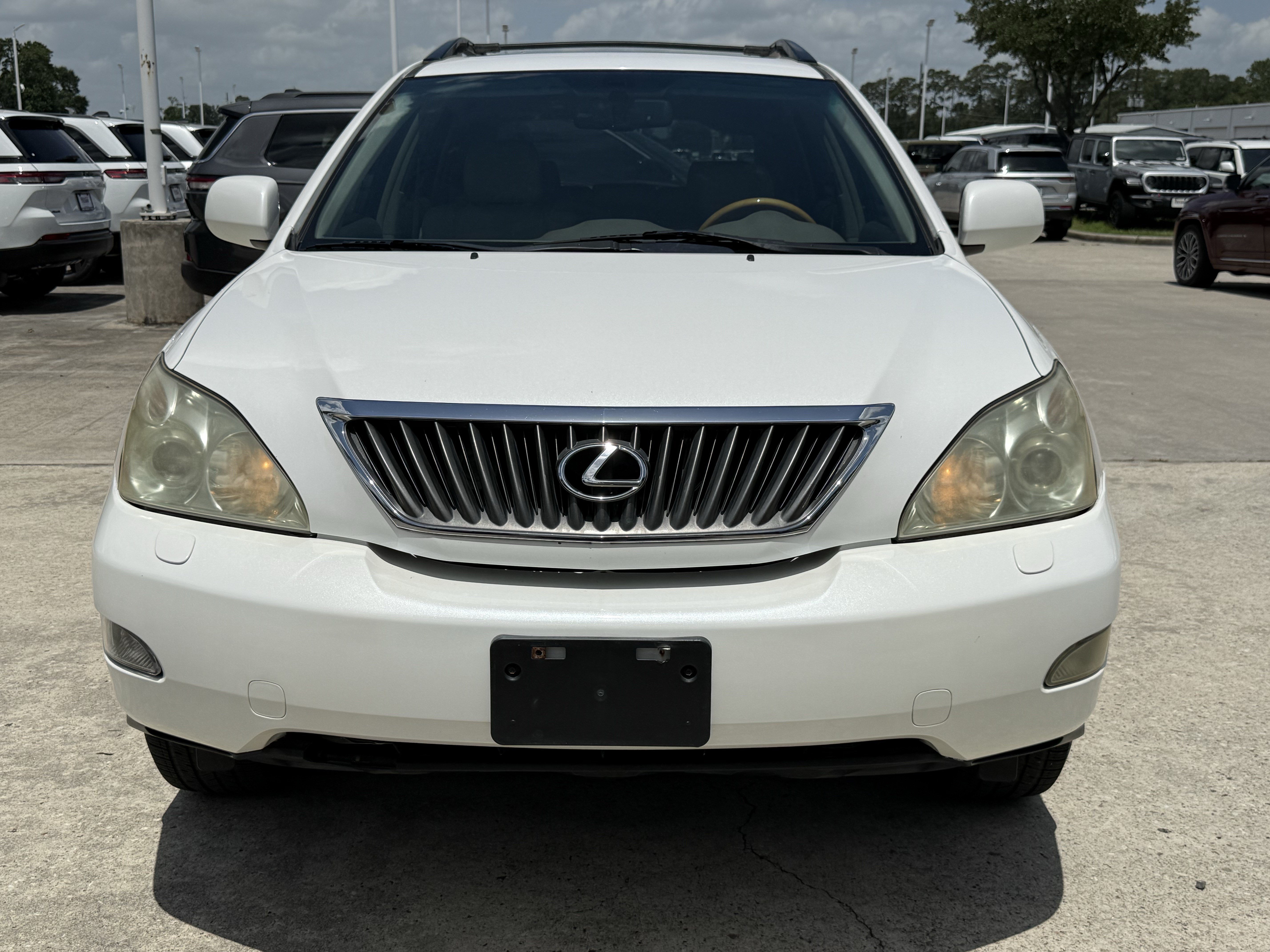 Used 2008 White Lexus  image 9