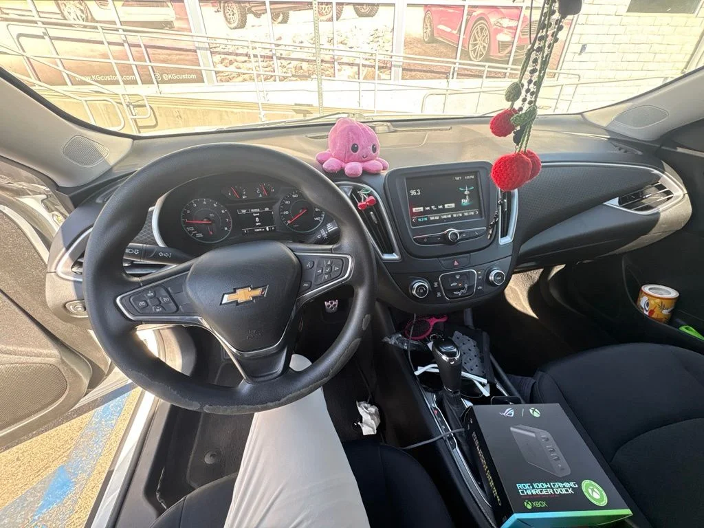 Used 2017 White Chevrolet LS image 3