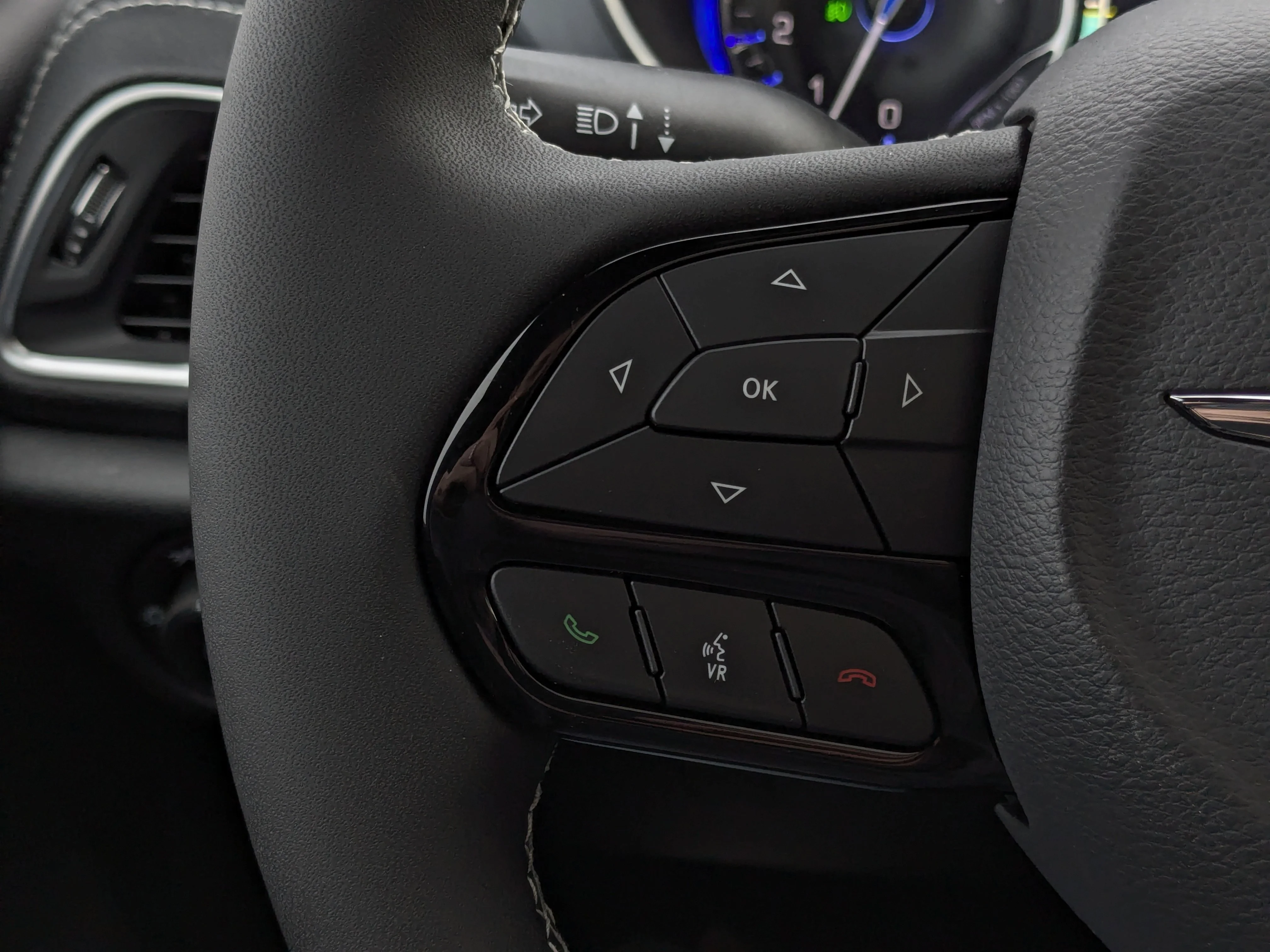 New 2026 Black Chrysler Limited AWD - - 360 Camera - Vented Seats - AWD System - Remote Start & tons more! image 16