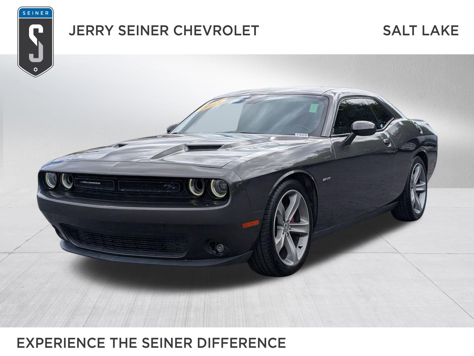 2015 Dodge Challenger R/T Plus's photo