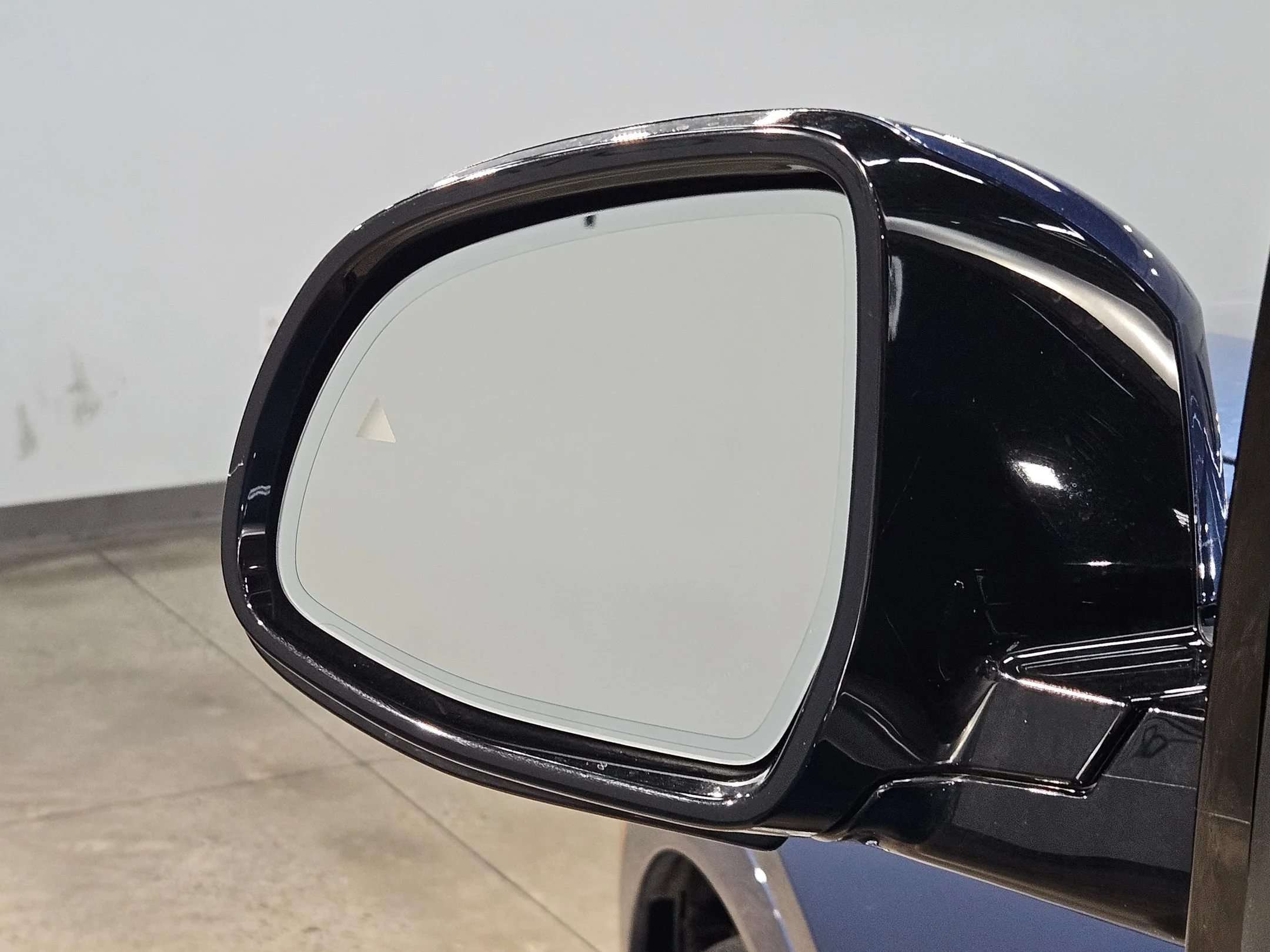 Used 2019 Phytonic Blue Metallic BMW xDrive40i image 22