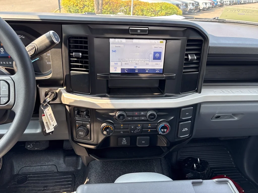 2025 Ford F-550 Super Duty Chassis Cab XL - Photo 15
