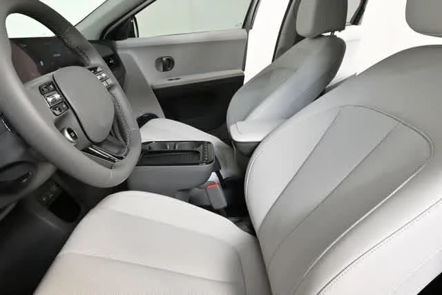 New 2026 Atlas White Matte Hyundai Limited image 15