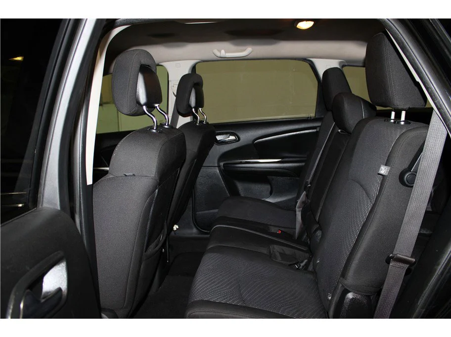 Used 2019 Pitch Black Clearcoat Dodge SE Value Pkg image 12