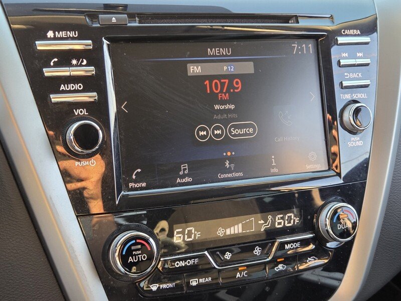 Used 2019 Brilliant Silver Metallic NISSAN FWD SV image 18