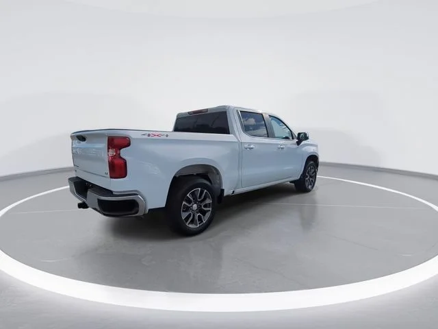 Used 2023 White Chevrolet LT image 8