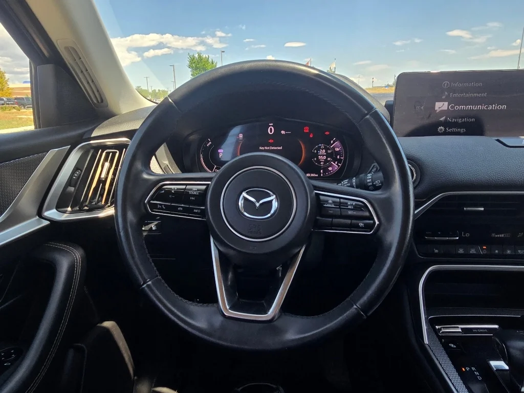 Used 2025 Deep Crystal Blue Mica Mazda Preferred Package image 27
