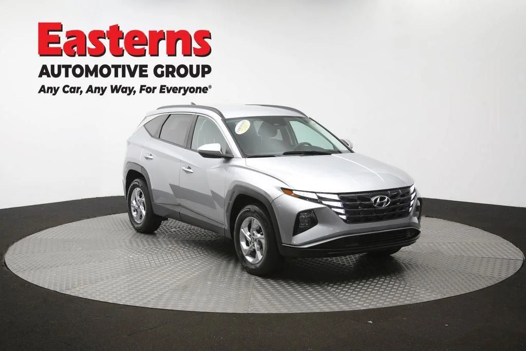 Used 2022 Silver Hyundai SEL image 46