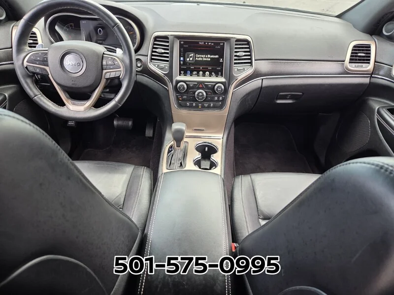 Used 2017 Diamond Black JEEP LIMITED 4X4 image 12