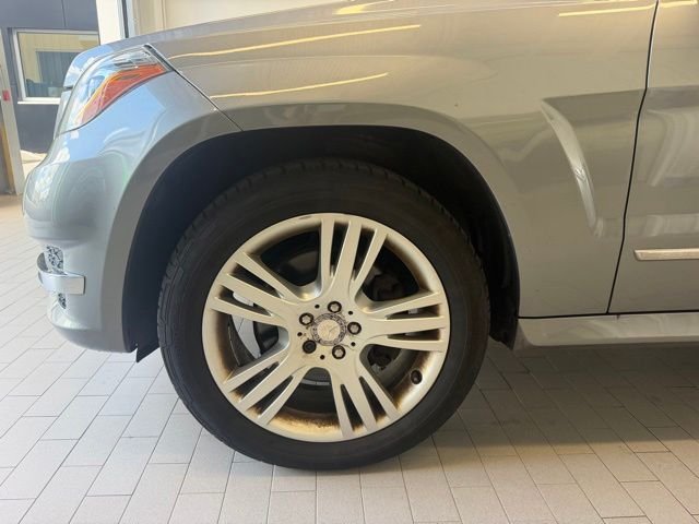 Used 2015 Gray Mercedes-Benz GLK 350 image 9