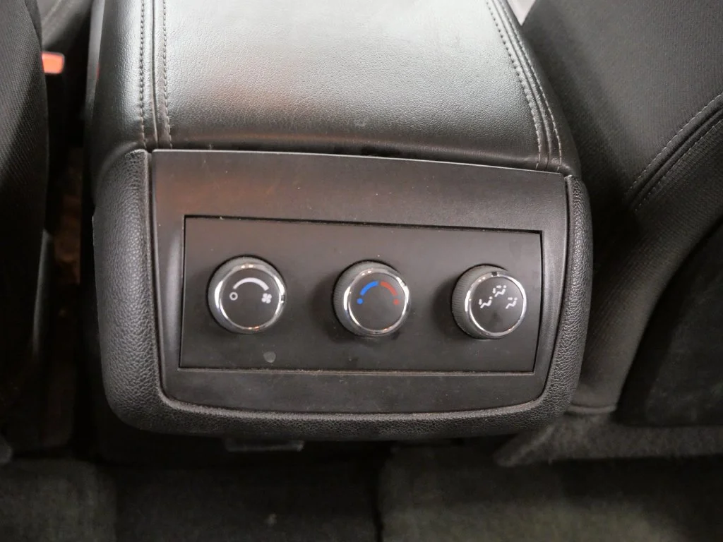 Used 2014 Gold Chevrolet LT image 16