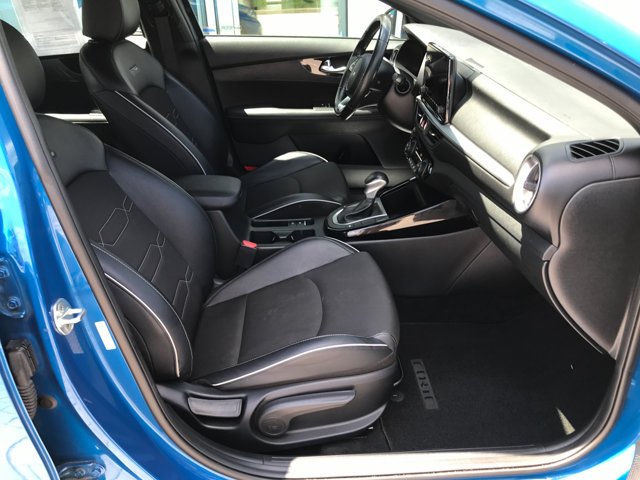 Used 2023 Sporty Blue Kia GT-Line image 27