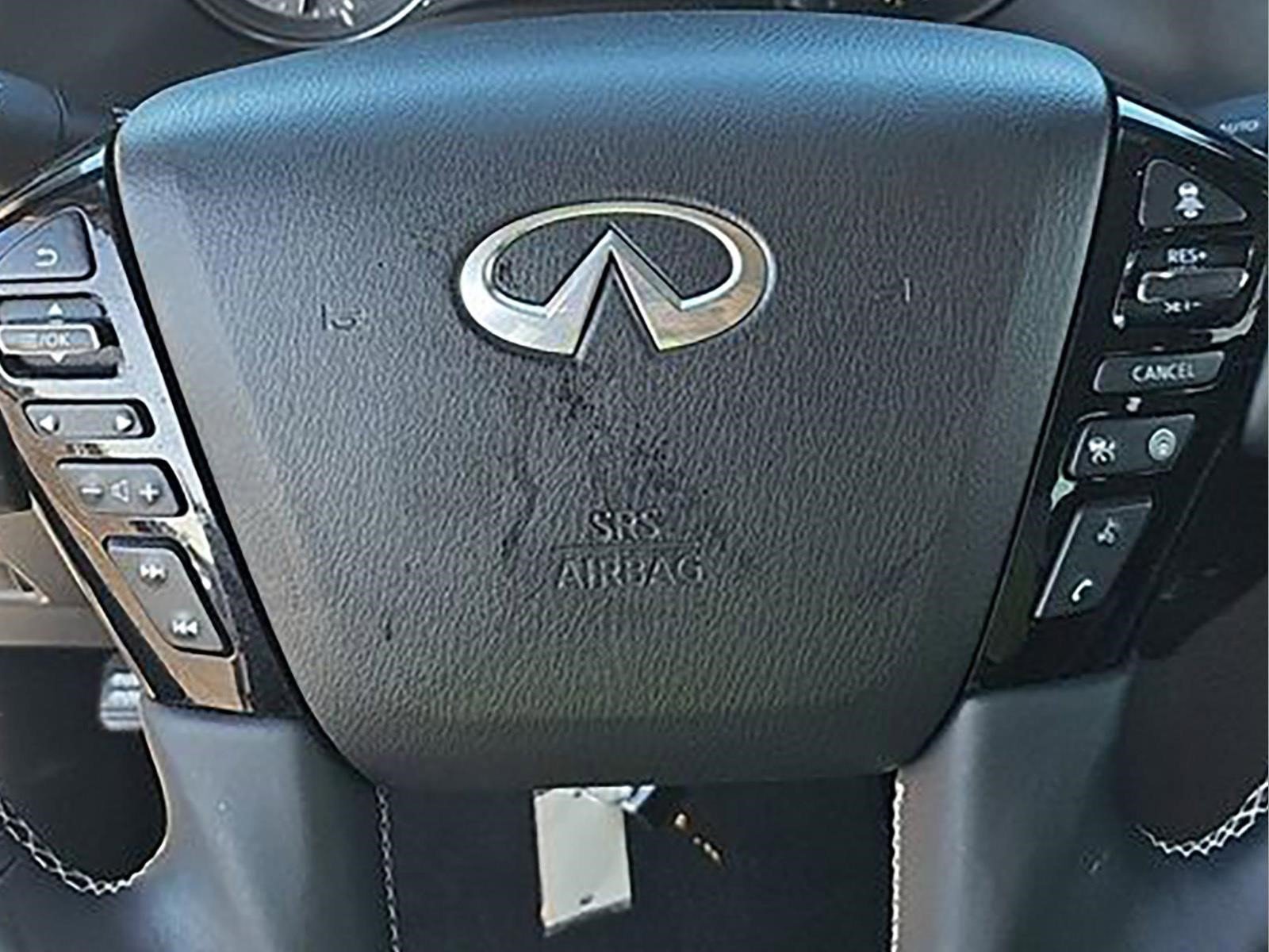 Used 2023 Moonstone White INFINITI PREMIUM SELECT image 13